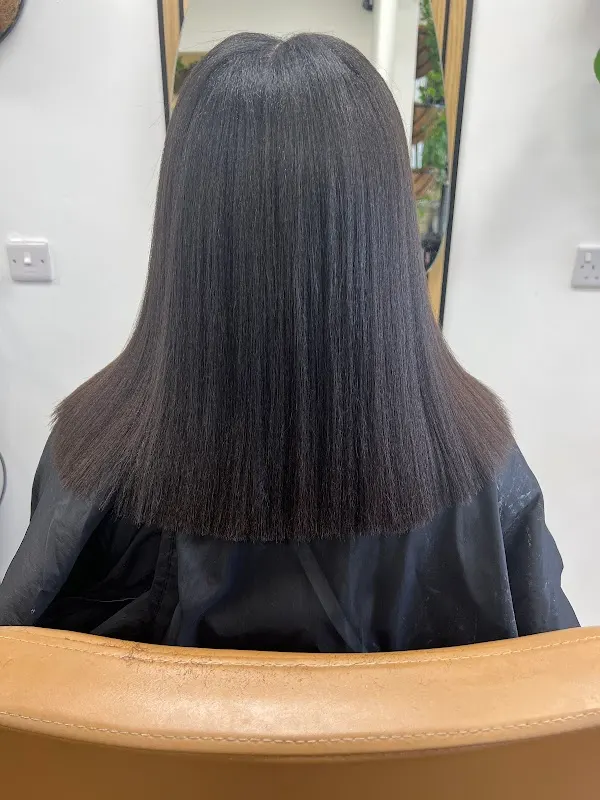 Demop Hair Salon — Hairdresser in Oxford